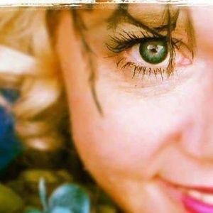 Meet your Posher, Myra